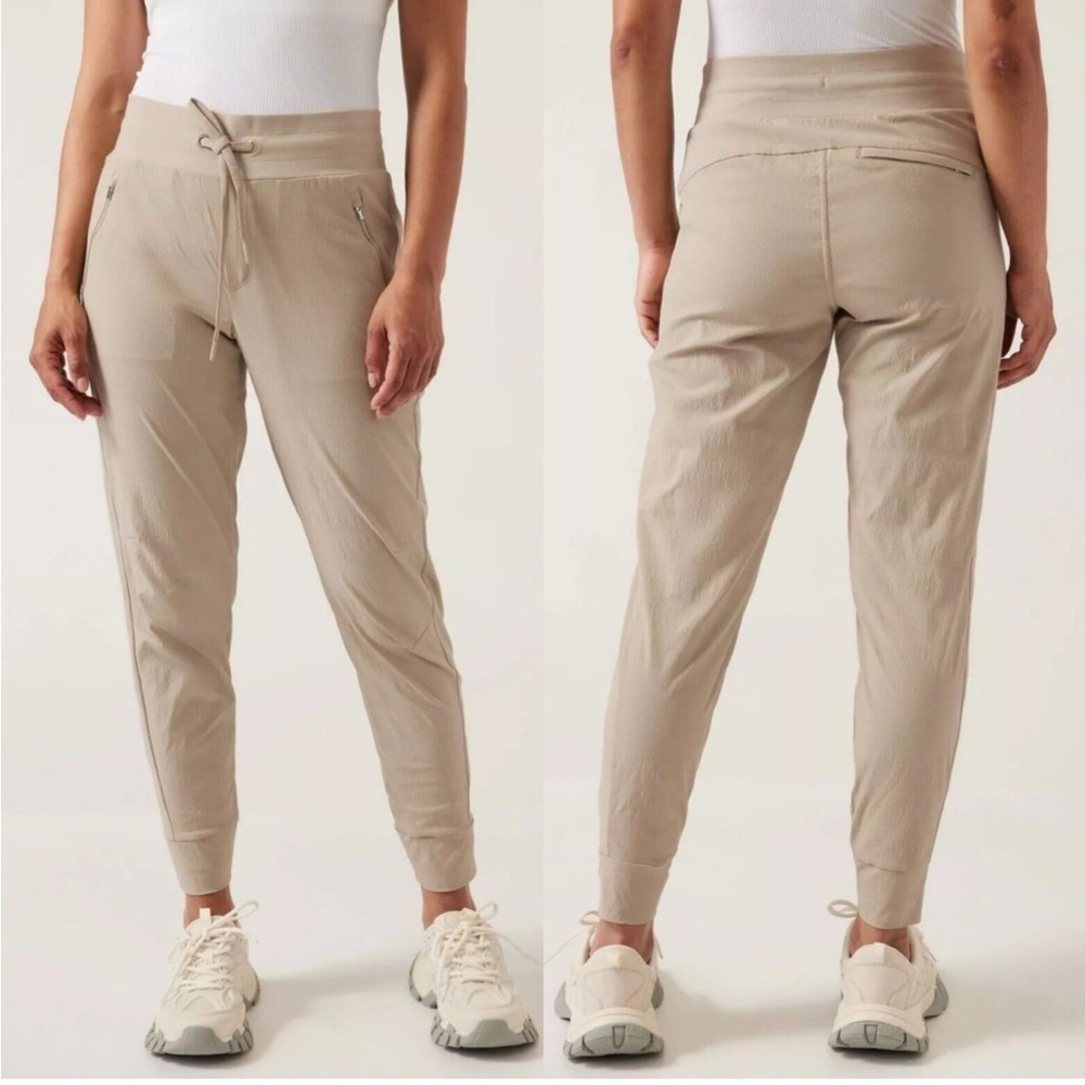 Athleta Women's Tan Joggers Trekkie North Pant with Zip 26